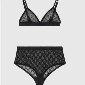 Lingerie sexy, or to wear under your blazer